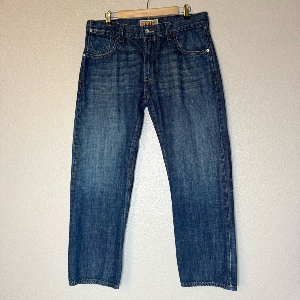 Levis 514 Slim Straight Jeans